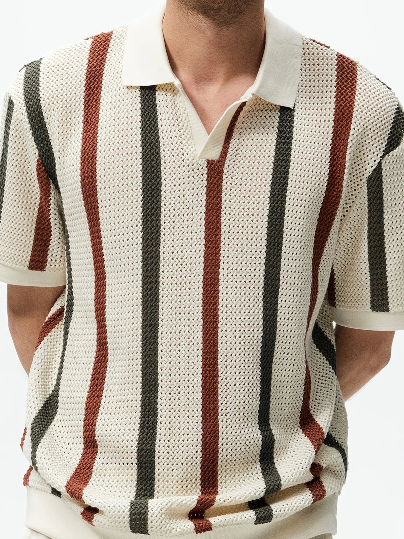 Men's Chunky Knit Short-Sleeve Polo Shirt With Stripes And Contrast Colors